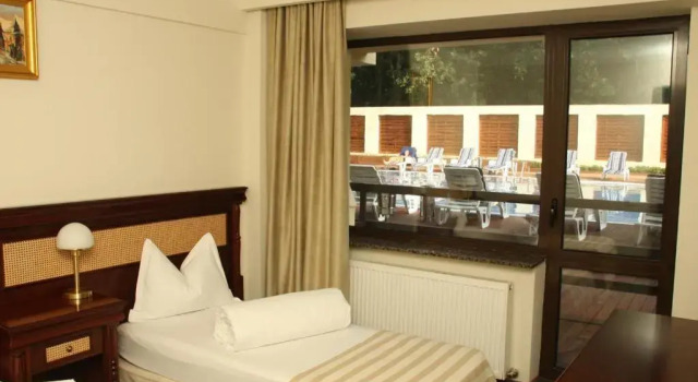 Hotel President, Réserver Hôtel Scorniceşti Olténie