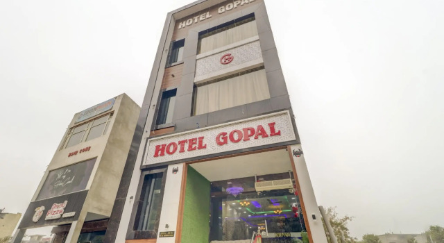 Capital O 77806 Hotel Gopal