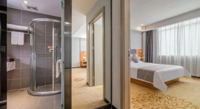 Люкс Business Four Seasons Hotel (Nanning Zoo Qingchuan Subway Station)