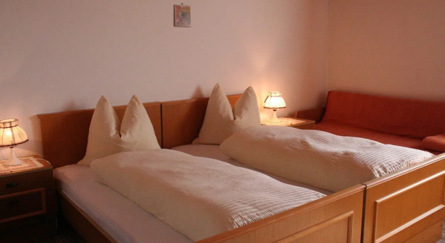 Spacious Apartment in Brixen im Thale With Terrace, Rezervovat Apartmán Hotely v Tyrolsko s parkováním, Parkování