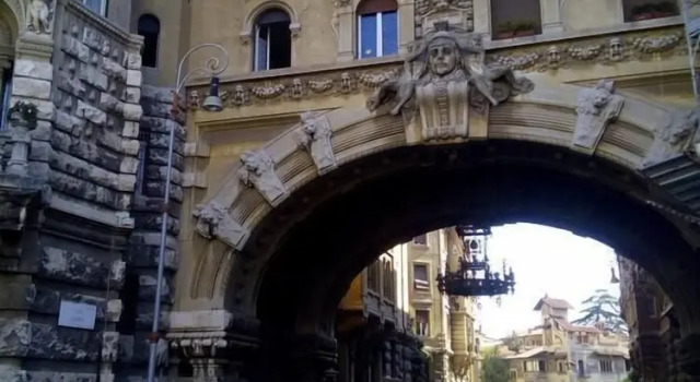 The Queen's Coffer, Забронировать Отель Отели Рима с завтраком, рядом с Универмаг La Rinascente, Завтраки