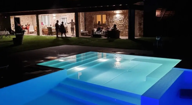 Вилла с 2 комнатами с видом на сад Villa With Pool - Wanderlust