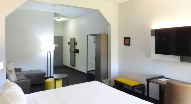 Двухместный люкс Comfort Suites Crossville