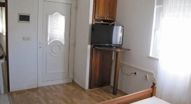 Apartments Zdravko, Забронировать Апартаменты/квартира Рогозница Шибенско-Книнская жупания