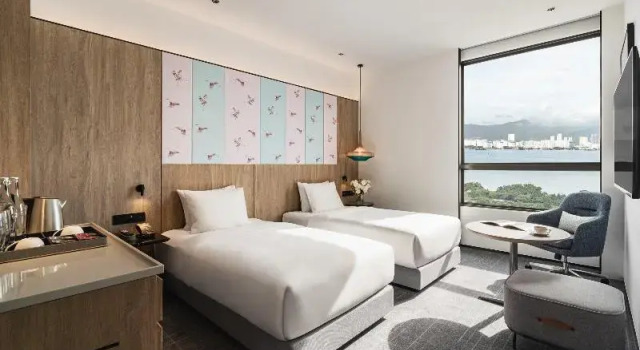 Люкс c 1 комнатой с видом на море Crowne Plaza Penang Straits City by IHG
