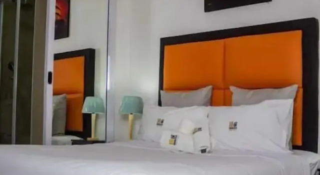 18 on sherlock, Reservar Casa de hóspedes Port Elizabeth Central , perto de North End Railway Station