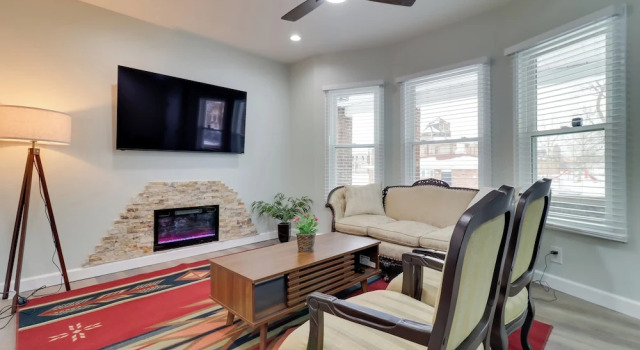 1 Mile to Henry Ford Hospital! Renovated Rental, Prenota Casa vacanze Detroit Detroit Metropolitan Area