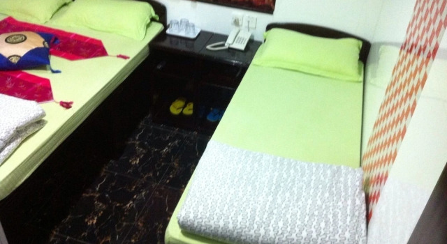 Camera tripla Standard Kabayan Hostel