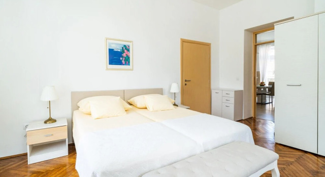 Nice Apartment in Dubrovnik With Wifi and 3 Bedrooms