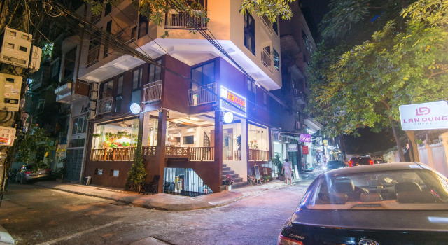 No.9 Housinng 81 Linh Lang