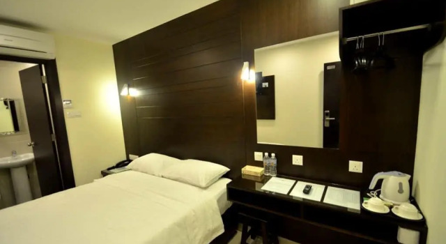 Номер Deluxe Cathay Hotel