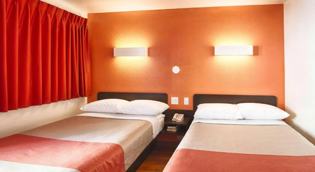 Четырёхместный номер Premium Motel 6-Mammoth Lakes, CA