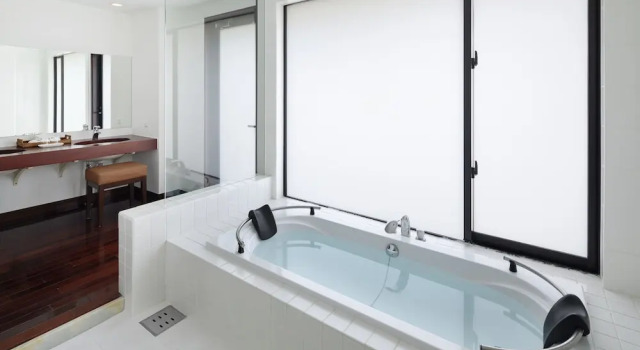 Люкс Deluxe с балконом Hoshino Resorts RISONARE Kohamajima