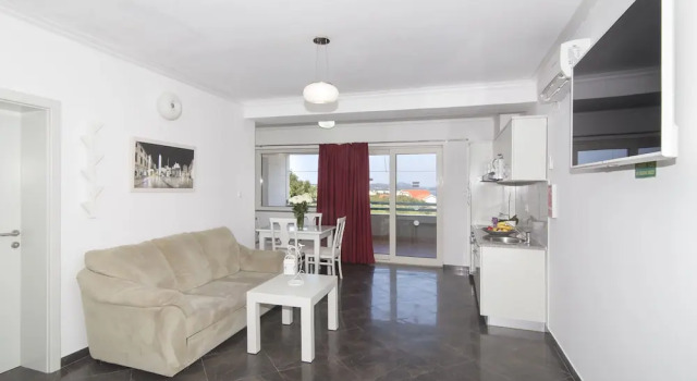 Апартаменты Superior Villa Antea Apartments with Free Parking