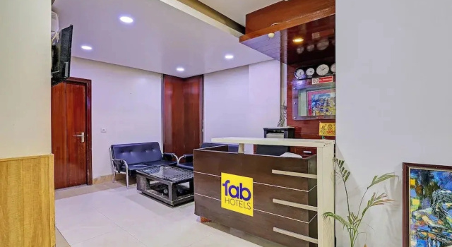 FabHotel The Tuesday Suits - Opposite to Delhi Public School