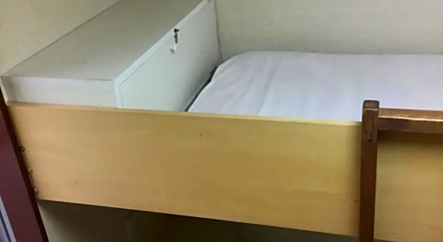 Кровать в общем номере (мужской номер) Yamate Rest House