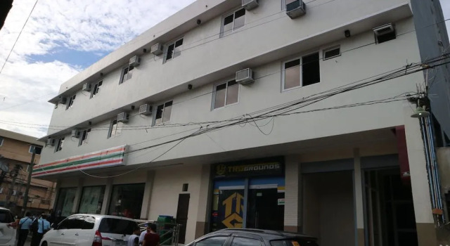 Gateway 21 Hotel and Dormitel, Prenota Hotel Legazpi Luzon