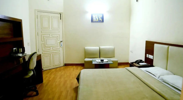 Hotel Rajmahal