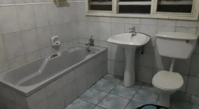 Central Estates - Wane Lodge, Prenota Hotel Hotel a Livingstone con piscina, Piscina