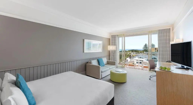 Номер Standard с балконом Crowne Plaza Terrigal Pacific by IHG
