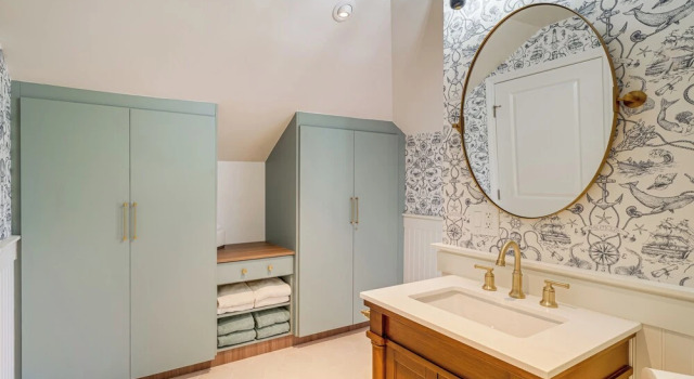 Апартаменты Victorian Carpinteria Apartment < 1 Mi to Beach!