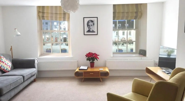 Апартаменты Warwick Market Place Apartment