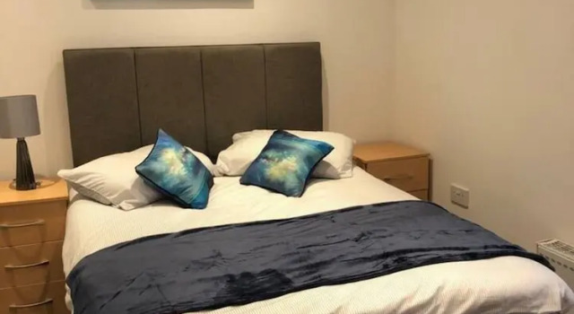 Lovely 4-bed House in Anfield all En-suite,, Забронировать Отель Отели Англии 3 звезды, 3*