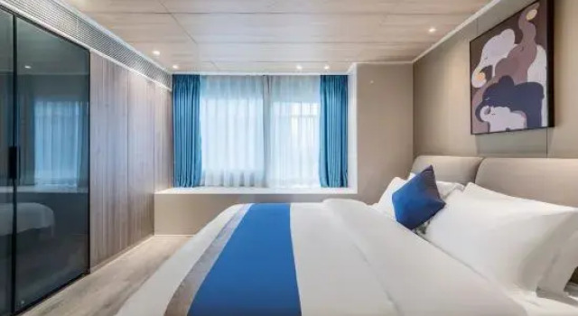 Люкс Мансарда с 3 комнатами JIANHAI Apartment (Near Zhuhai Gongbei Port & Zhuhai High-Speed Railway Station)