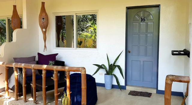 Номер Standard с балконом и с видом на сад Malapascua Beach and Dive Resort