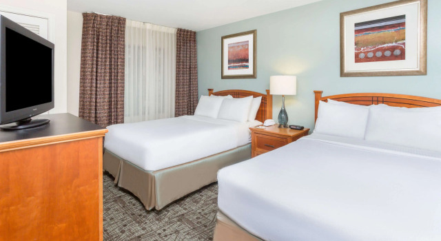 Четырёхместный люкс c 1 комнатой Sonesta ES Suites Atlanta Perimeter Center