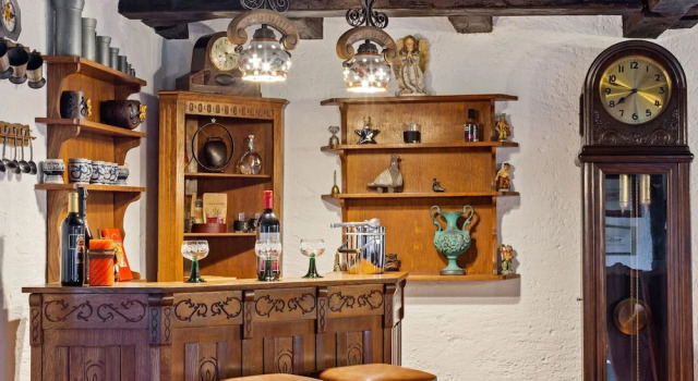 Traditional Holiday Home in Zagreb with Garden, Prenota Hotel Zagabria Croazia