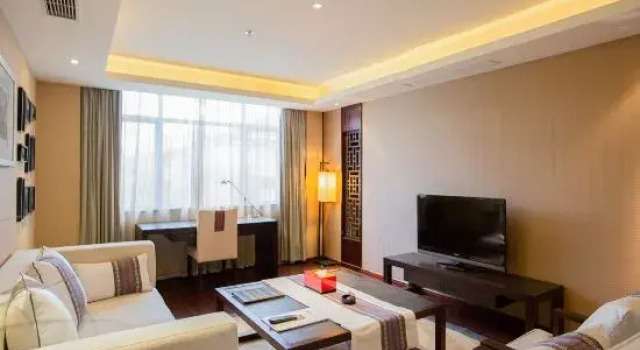 Люкс Courtyard Resort Lijiang Yueyun