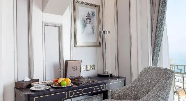 Номер Standard Les Ambassadeurs Marina Hotel & Casino