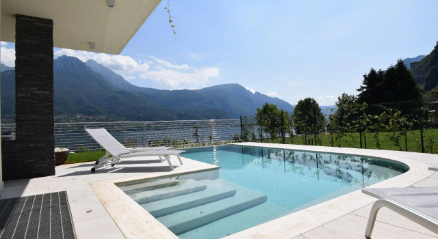 Villa Mimosa Bellagio Wild Flowers, Book Hotel Hotels in Como with a Pool, Swimming Pool