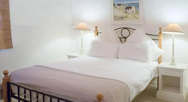 Апартаменты с видом на бассейн Brenwin Guest House