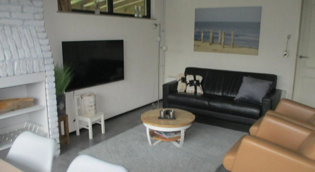 Comfortabel Vakantiehuis aan Zee én Méér, Book Hotel Kamperland 
