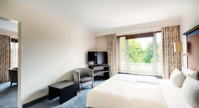 Полулюкс Radisson Blu Senator Hotel, Lübeck