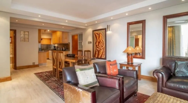 2 Bedroom Lido Apartment Sea Point, Забронировать Апартаменты/квартира Отели Си-Пойнта с парковкой, Парковка
