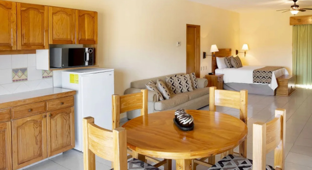 Люкс с 2 комнатами с балконом Hotel Santa Fe Loreto by Villa Group