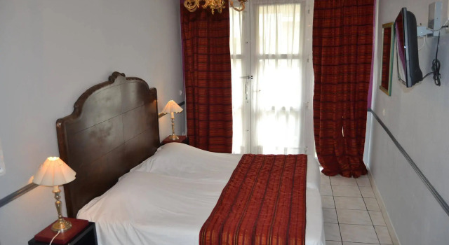 Brit Hotel Les Comtes de Champagne Centre Historique