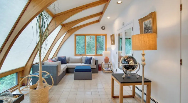 Коттедж Falmouth Retreat w/ Deck & Grill, Walk to Beaches!