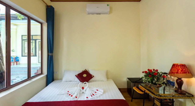 Бунгало с видом на сад Hang Mua Central Homestay