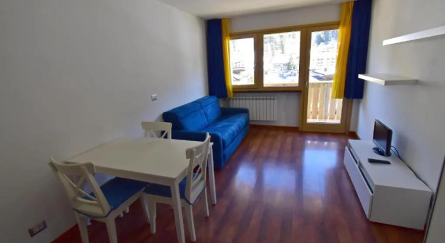 Emerald Studio Apartment