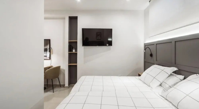 Номер Comfort Exclusive Rooms in the Heart of the City