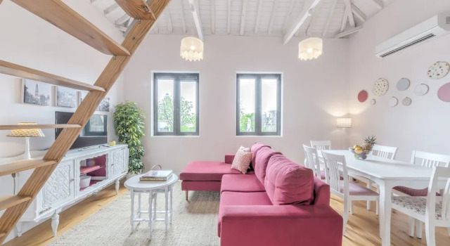 Апартаменты с балконом и с видом на сад Look At Me - Serviced Lofts & Studios