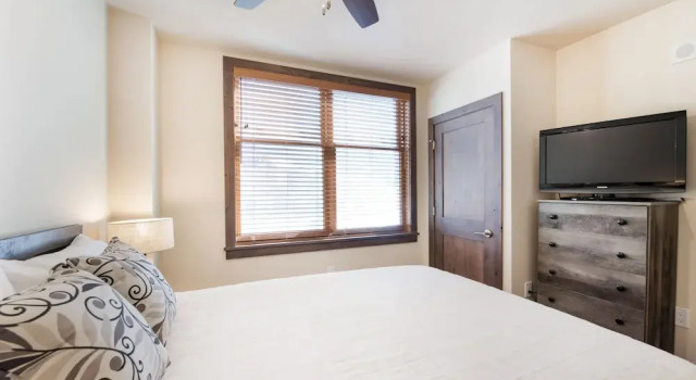 Zephyr Mountain Lodge, Condo | Ski-In/Ski-Out Village Corridor View (Value-Rated Condo 2310)