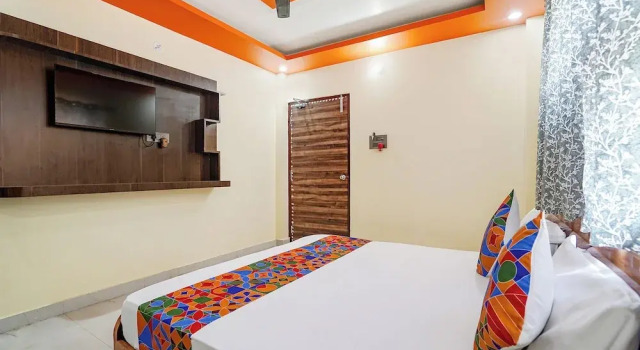 Номер Deluxe सीता यात्री भवन
