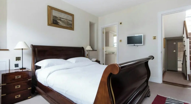 Donne Place by Onefinestay, Забронировать Отель Отели Лондона 4 звезды, рядом с Эллис Стрит, 4*