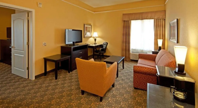 Двухместный люкс c 1 комнатой Stay Express Inn & Suites - Mobile, Al