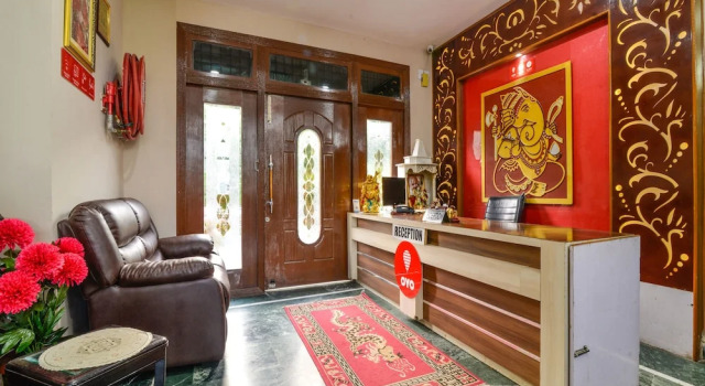 OYO 8660 Hotel Cozy Nook, Забронировать Отель Отели Джамму и Кашмира с парковкой, Парковка
